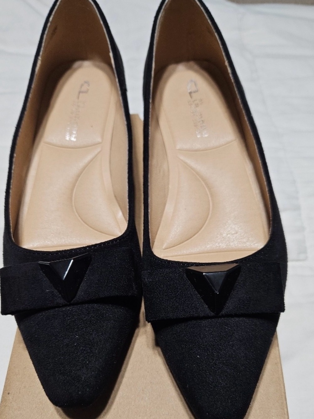 CL Laundry Women’s Black Pointed Toe Flats with Bow Accent